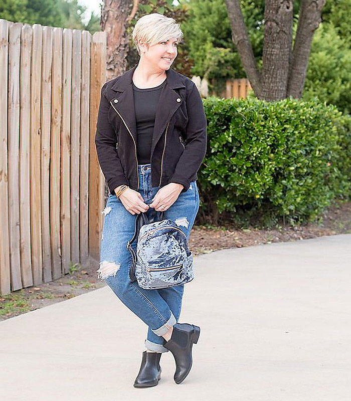 What to Wear to a Concert in Your 40s