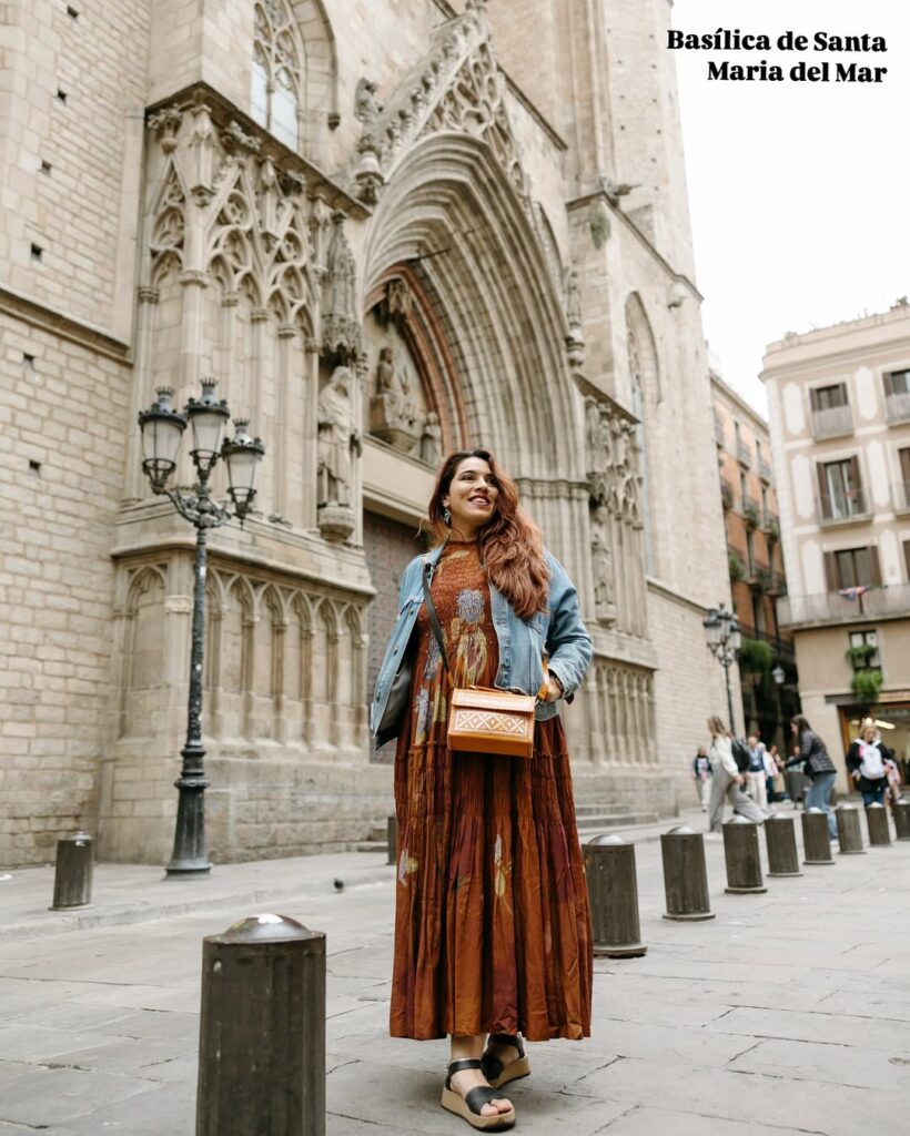 Gothic Quarter and City Center Attire