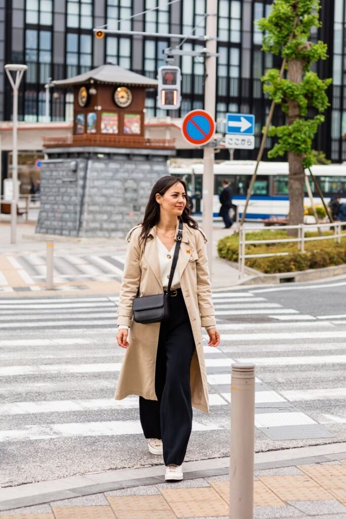 👘 Section 2: 25 Modest Outfit Ideas by Season