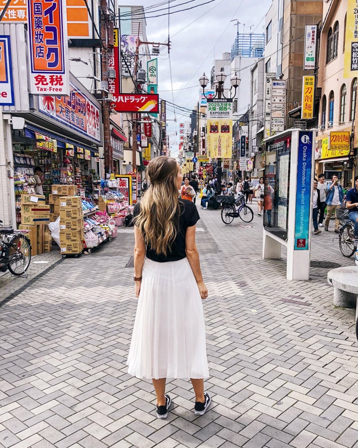 💼 Section 1: Modest Outfit Basics for Japan